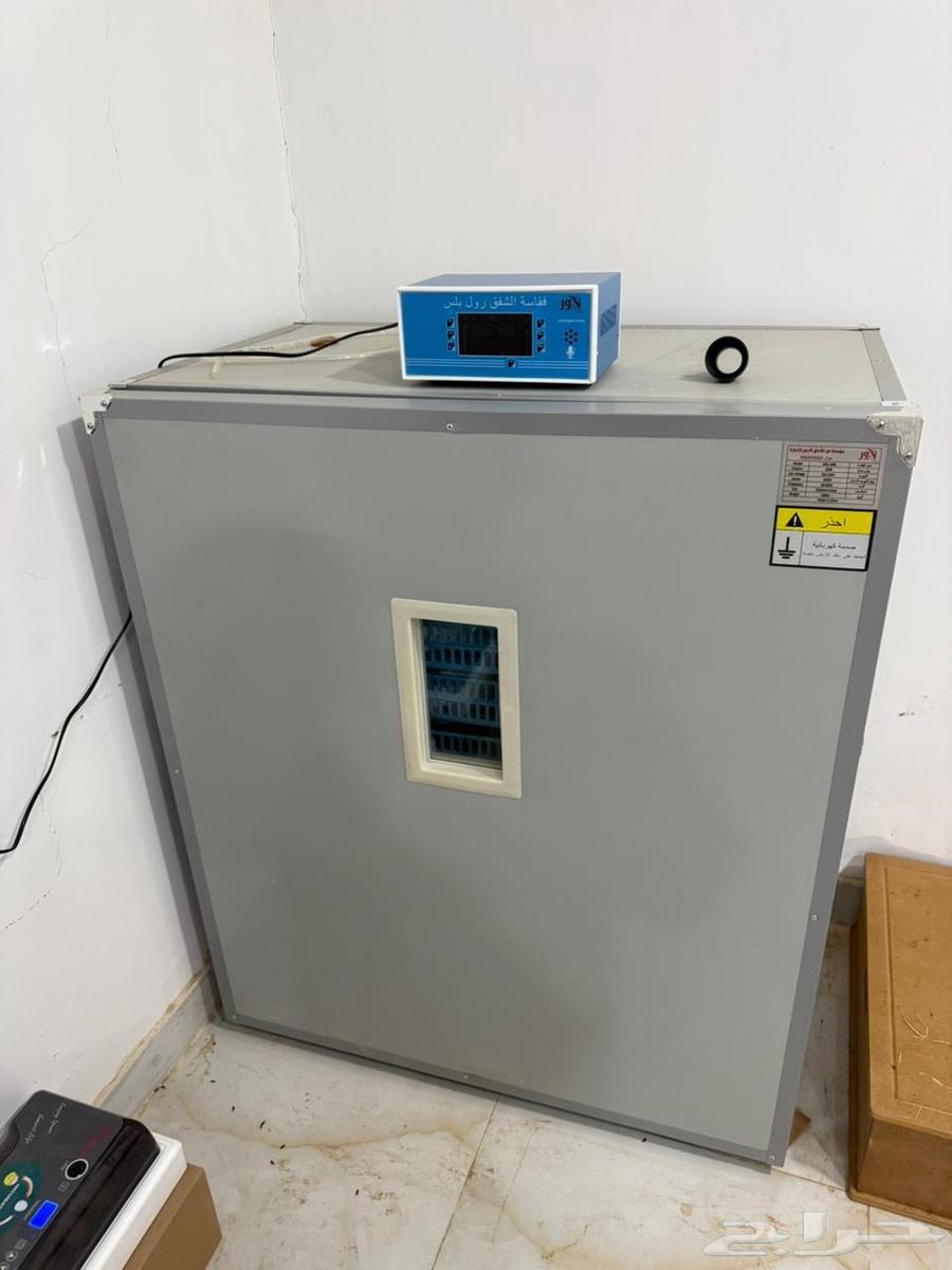 للبيع فقاسة الشفق رول بلس تنتج الف بيضة ب3000 ريال64458006972163111