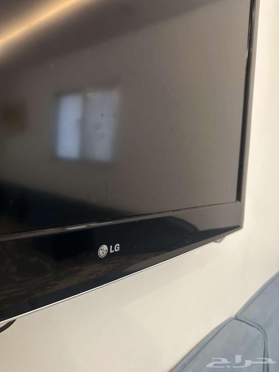 شاشة LG 42 بوصه نضيفه جدا64457810146947111