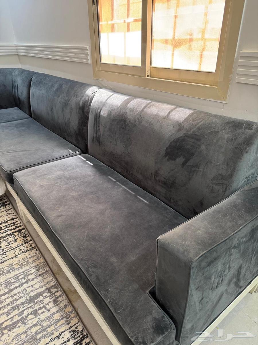 Excellent condition sofa with minimal use64458886373251114