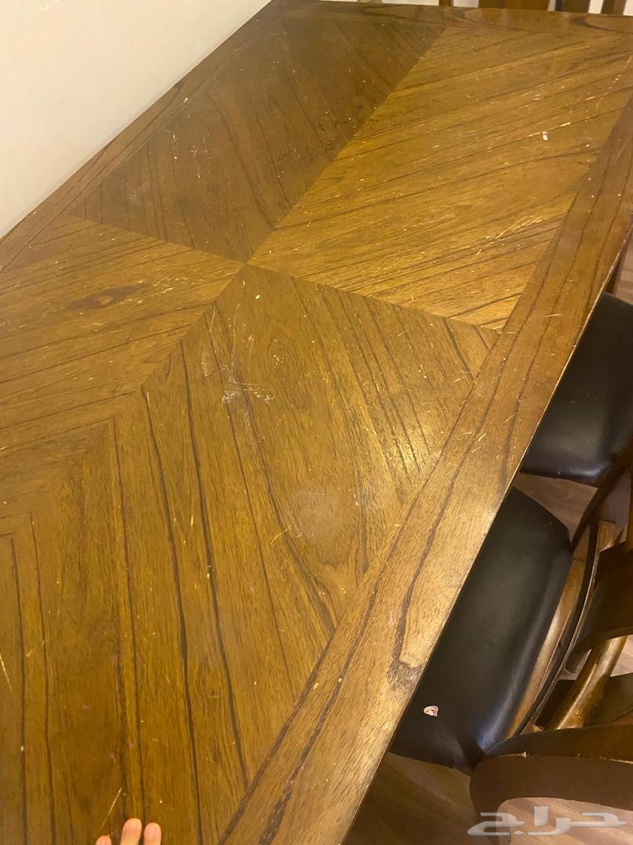 Dining table64463223970306110