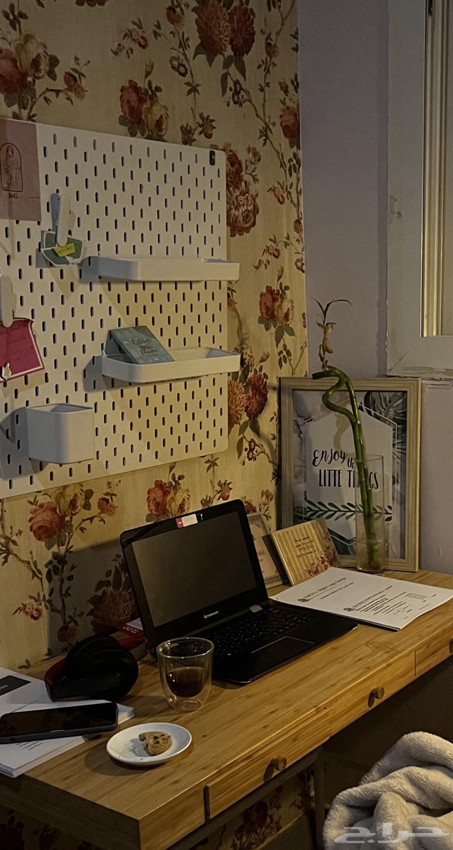 طاولة مذاكرة من إيكيا   لوحة تنظيم جدارية64459698112259113