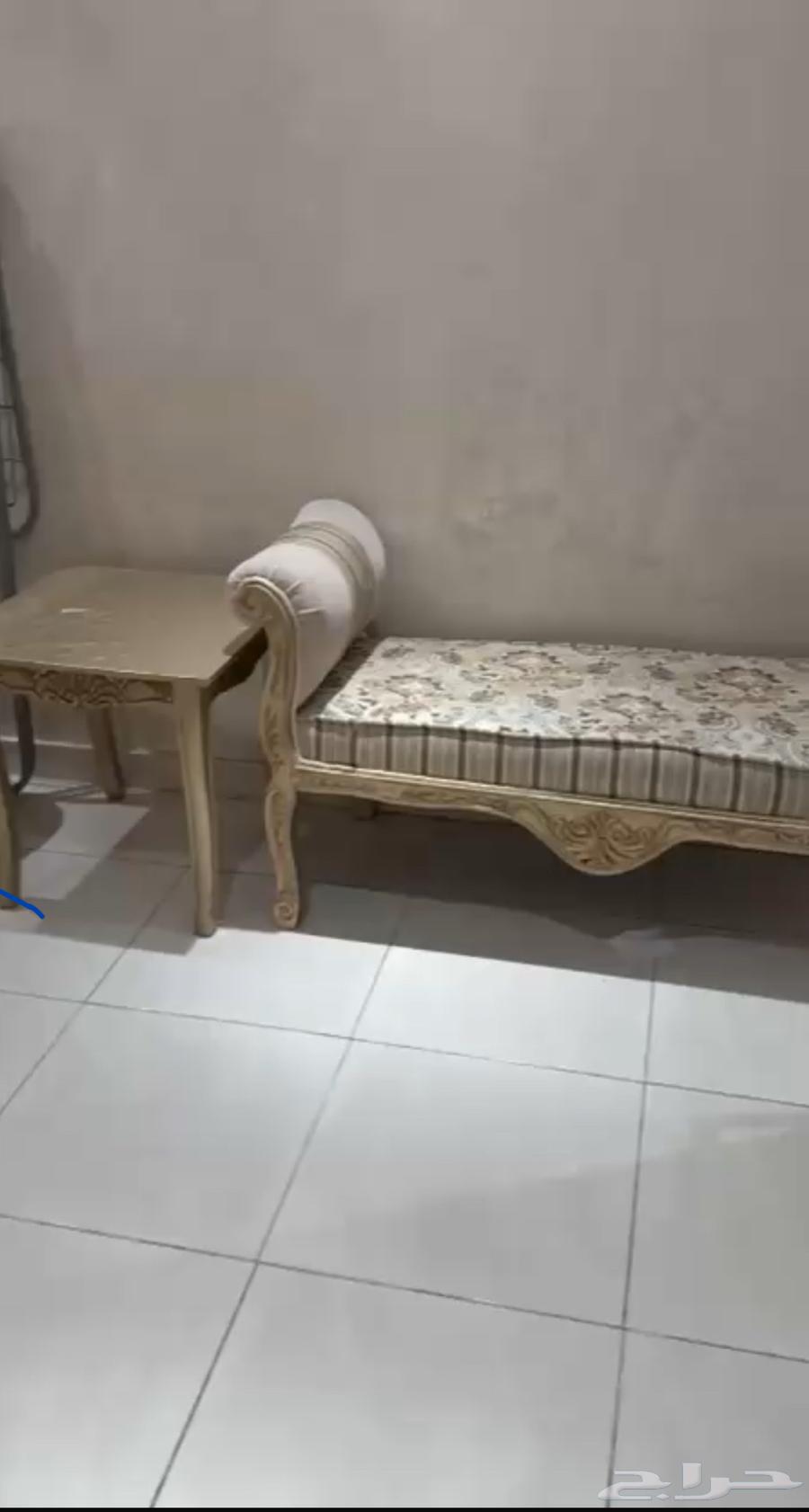 Full sofa for sale with two tables64463986090754110