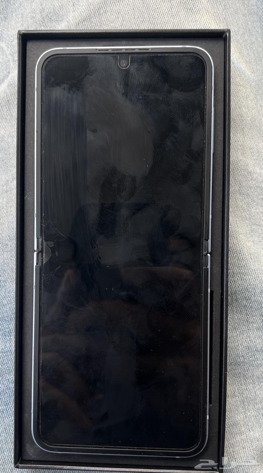 للبيع Galaxy Z Flip6 جالكسي فليب 664467634495619111