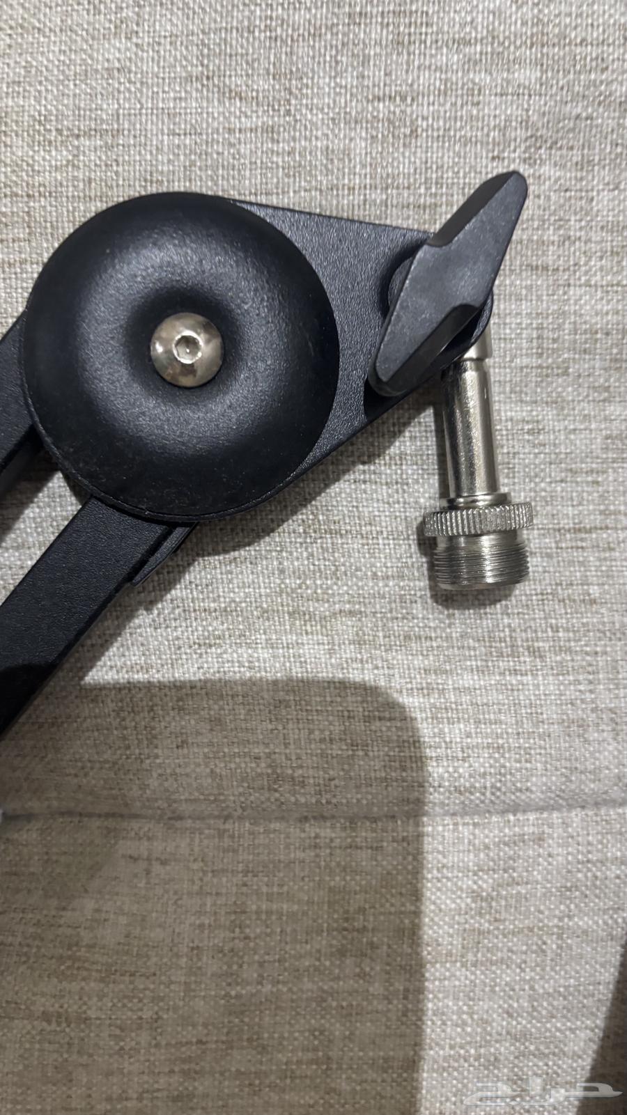 Sound Isolator with Microphone Stand and XLR Cable64469404099074113