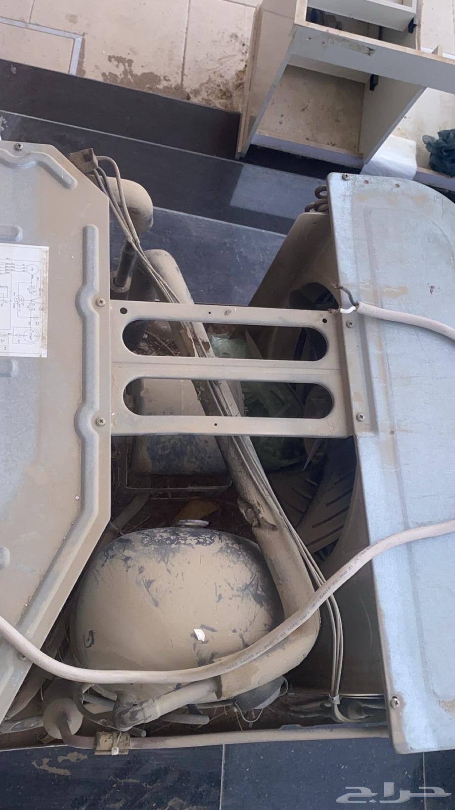 مكيف يورك بحريني 24للبيع كويس بارد بس يبيله غسيل64465688974594113