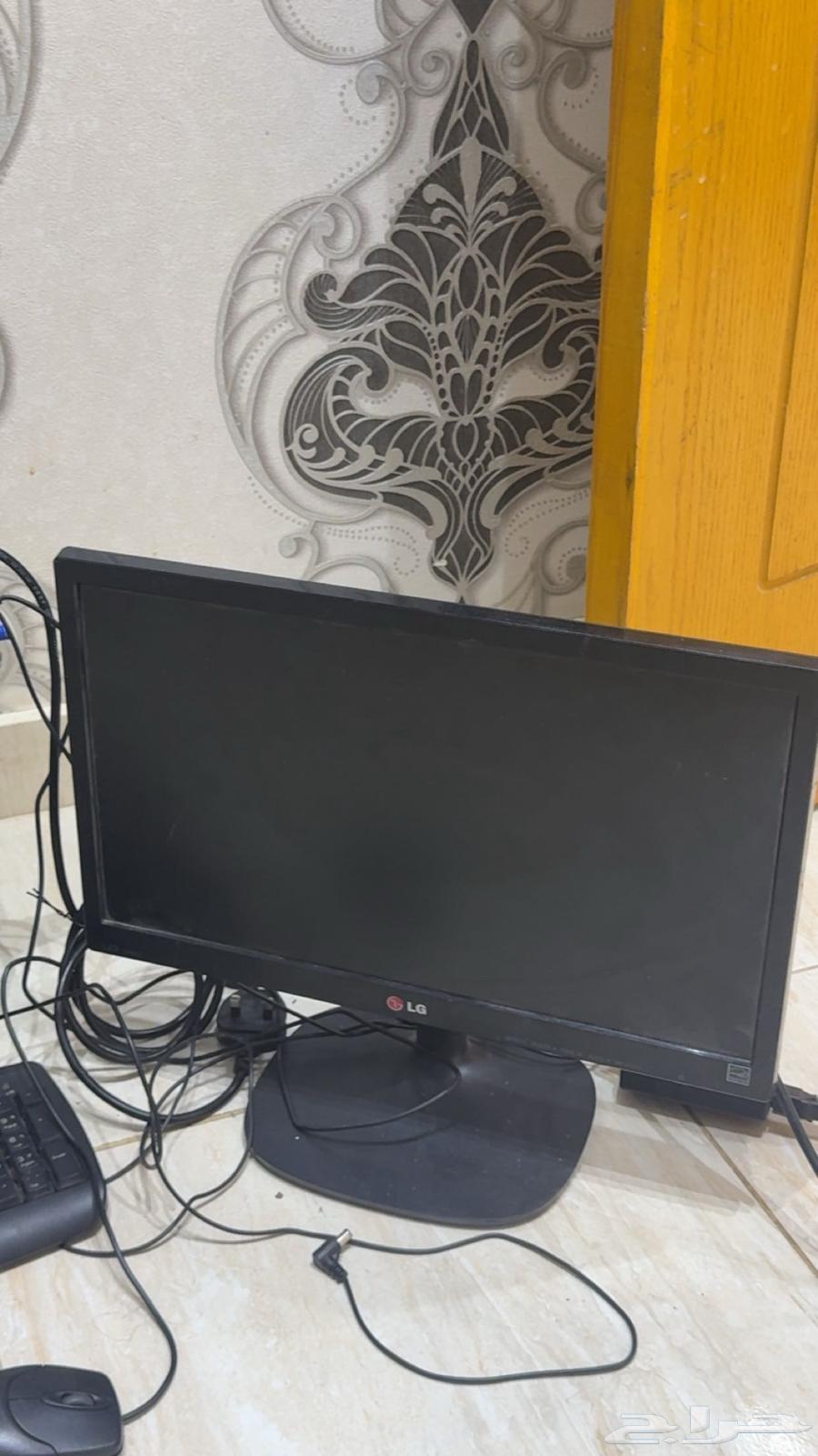 All items are good except the iron, the handle is broken but can be fixed64469028033922111