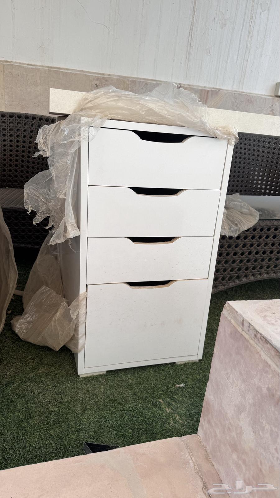 Add new Alexa from Al-War store, one in a new box and one loose64465015839746114