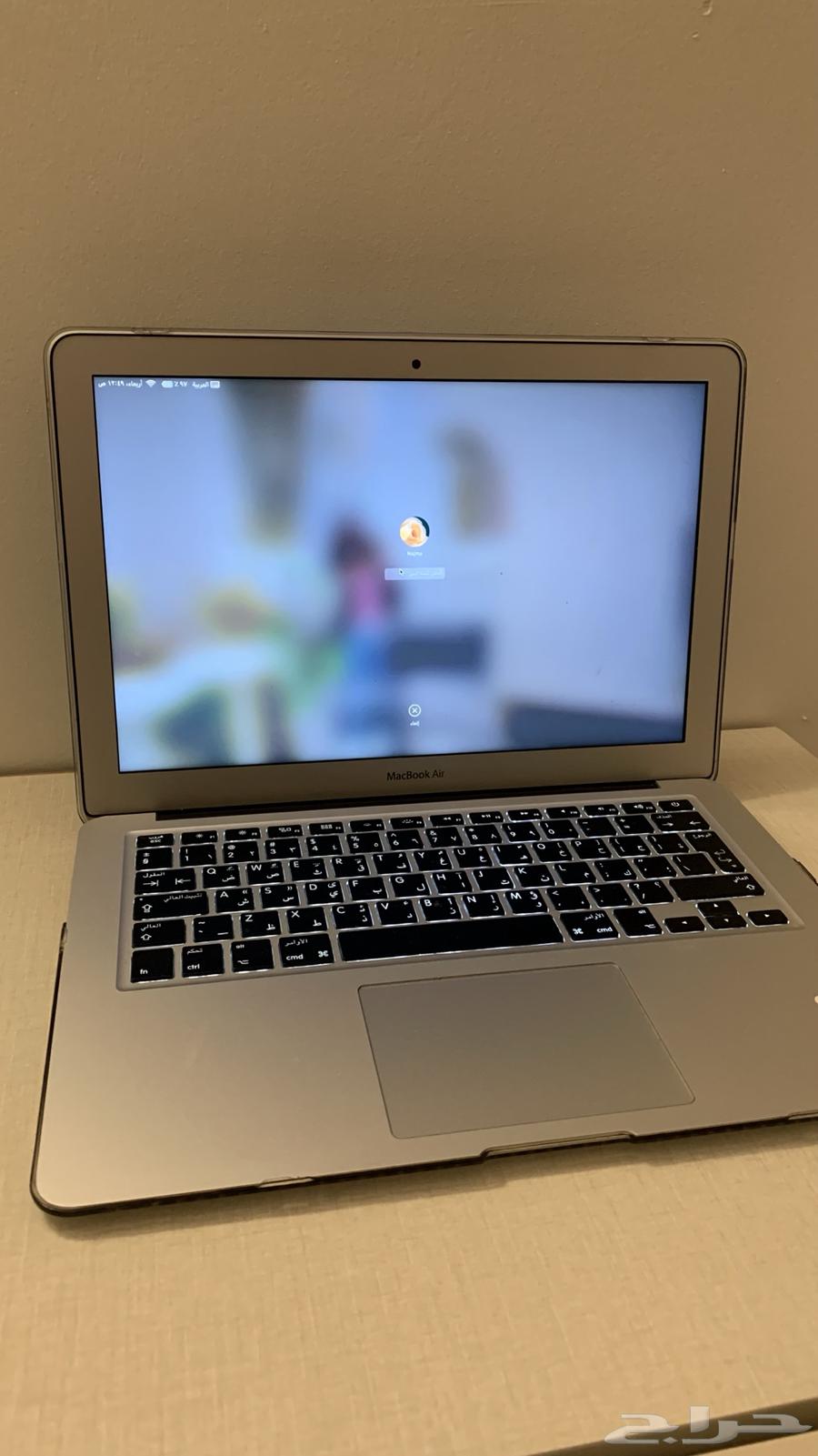 MacBook laptop with little use, almost new, 2000 riyals64465254560130112