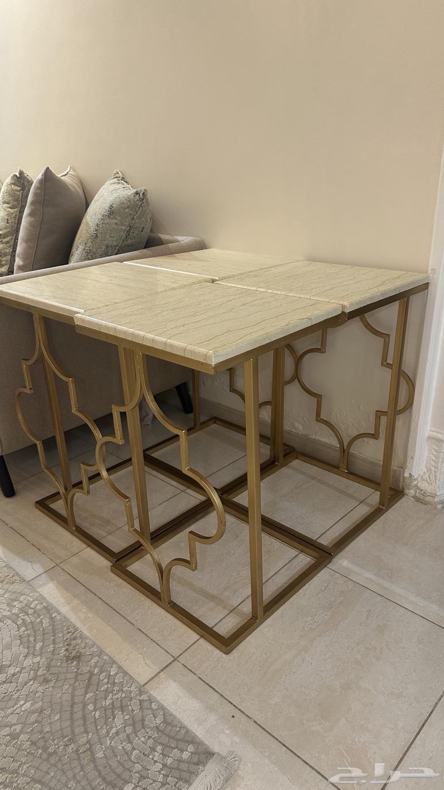 Tables and Console64519059834371113