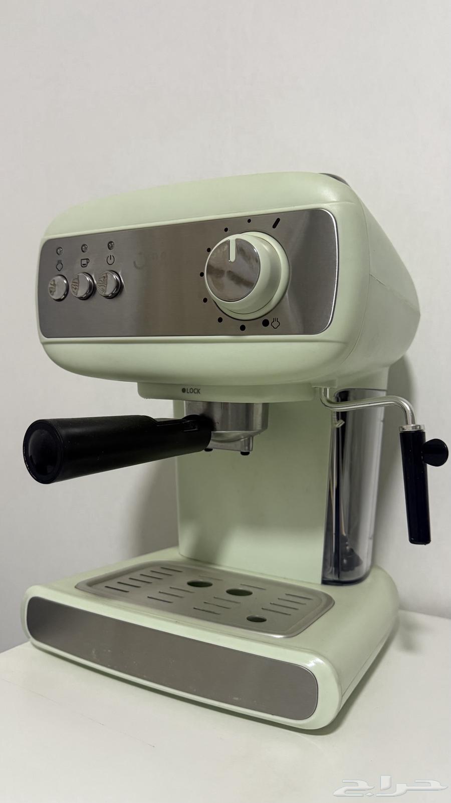 الة قهوة لاتيه64470745670914111