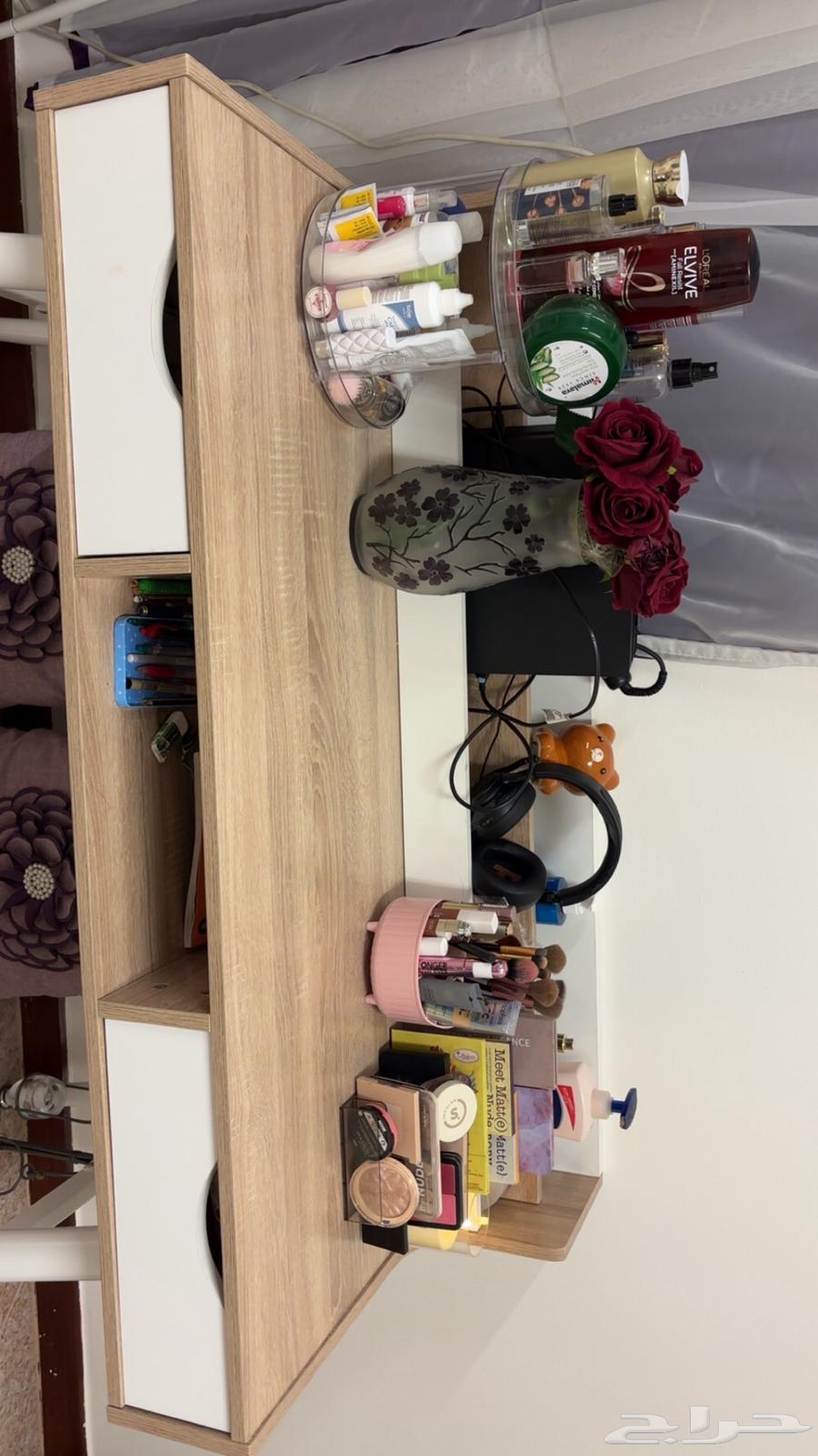 Office desk64470292497537112