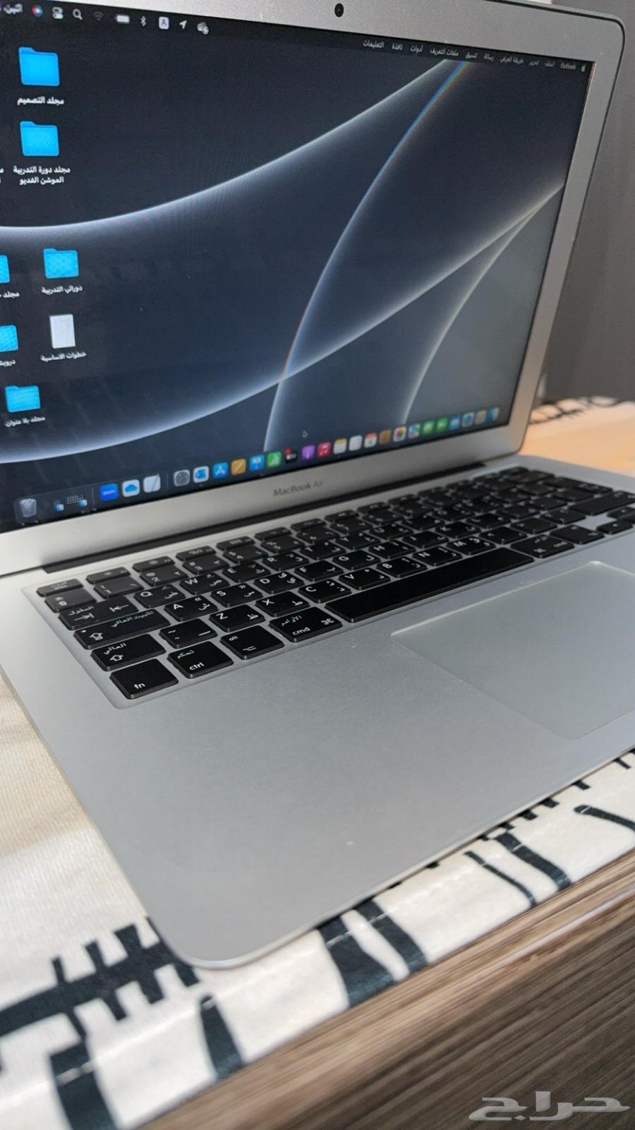 الابتوب جديد استخدام نظيف جدا وخفيف64466418416771110