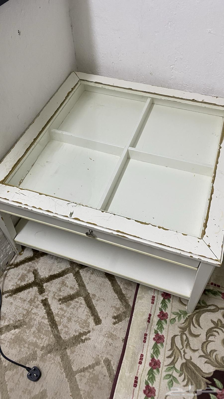 Council Table64465982619522112