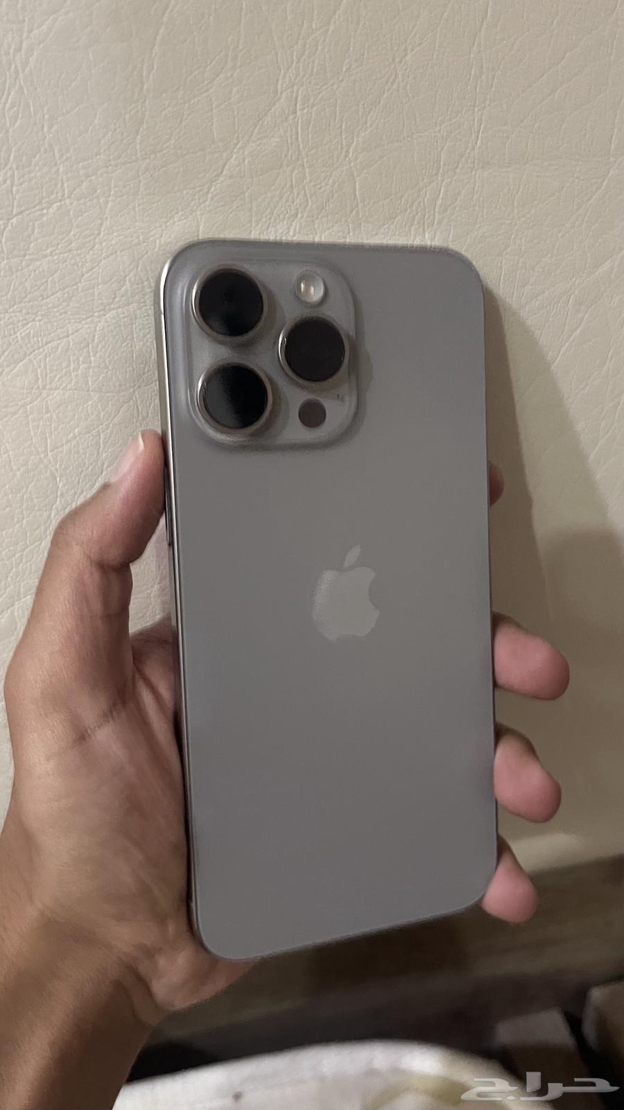 iPhone 15 Pro Max Titanium Color64465493817603110