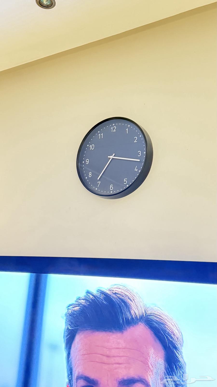 للبيع ساعة حائط أنيقة64470402008578110