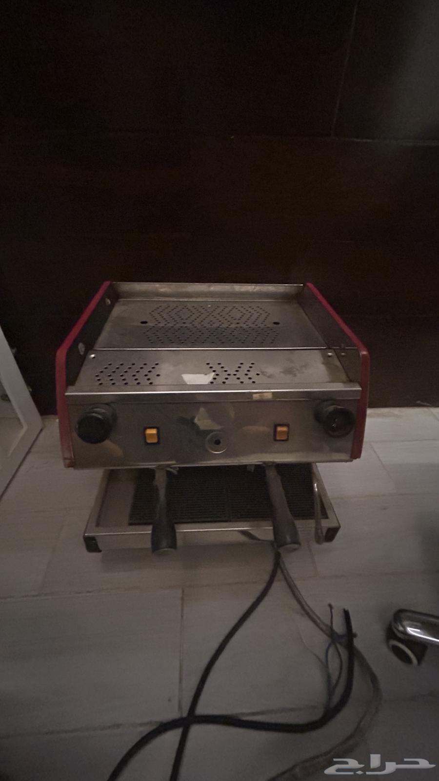 للبيع ثلاجتين ومكينة قهوه64470621405315111