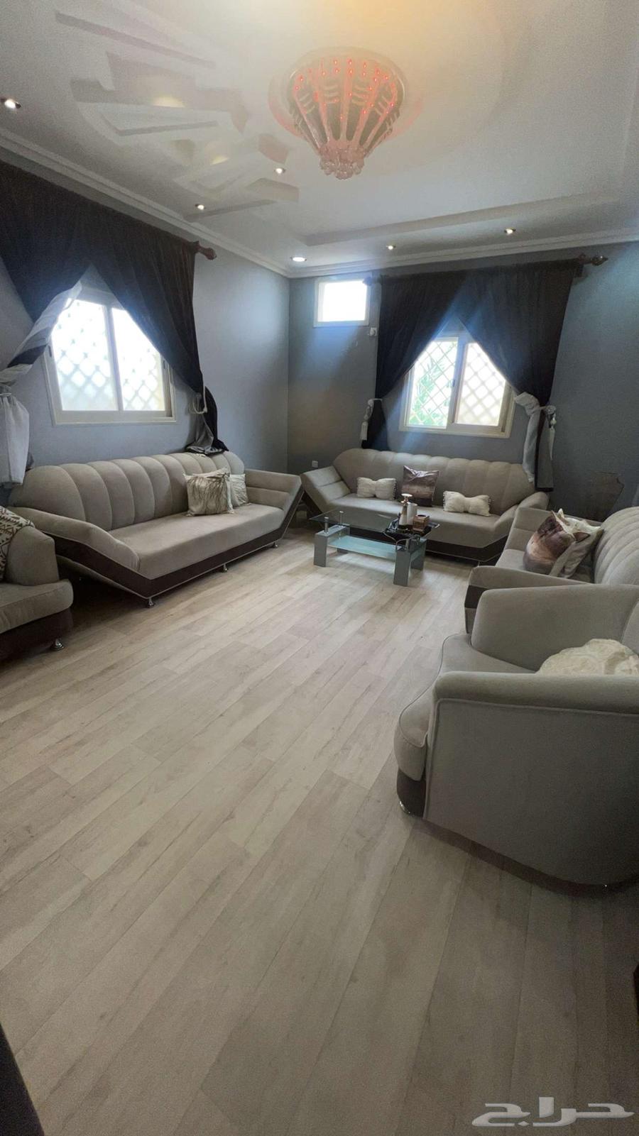 Sofa consisting of four pieces, clean and almost new, and 2 curtains64467564127363113