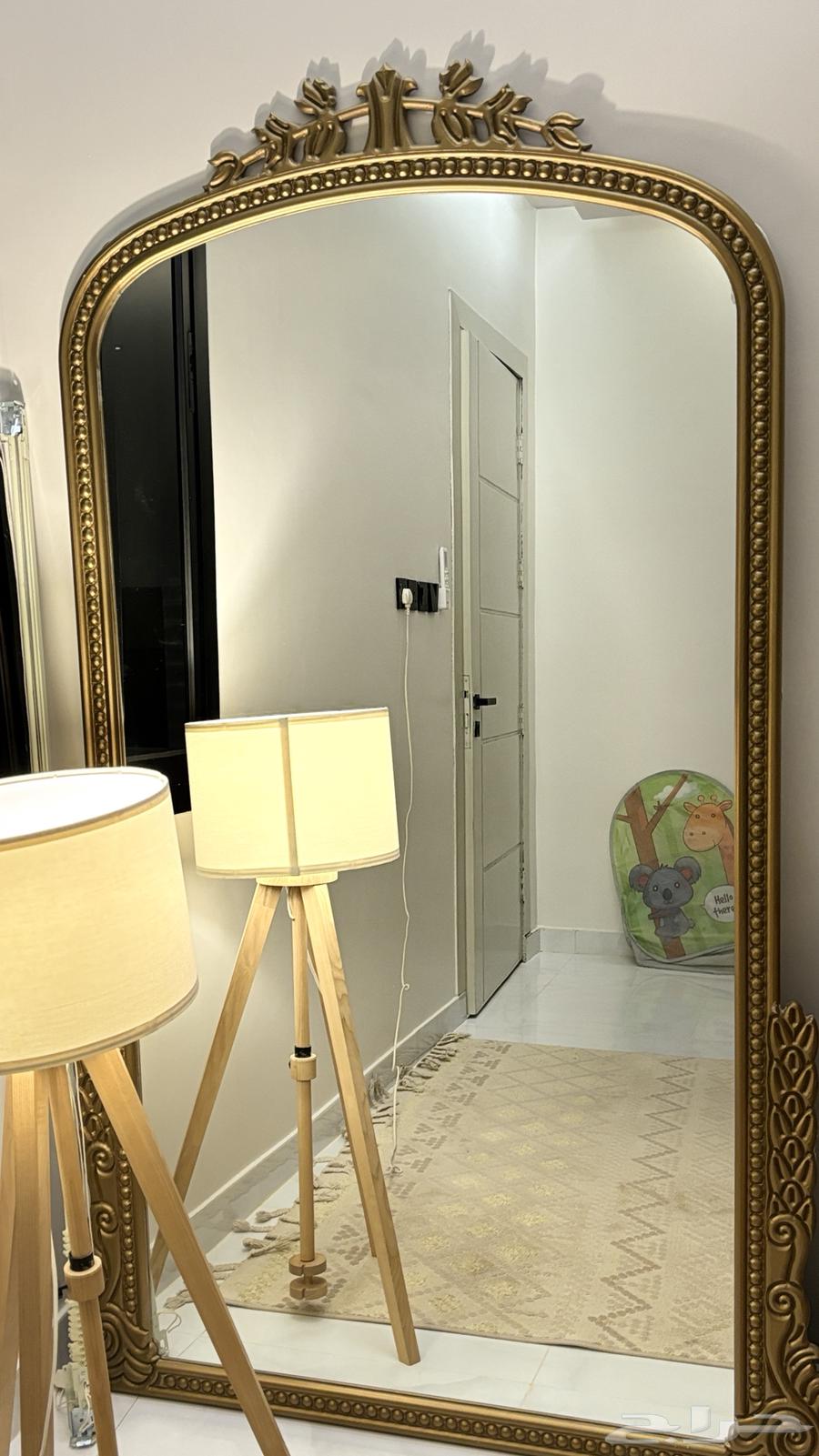 مرايه جداريه متر في طول 180 جديده وجودتها منتازه64476308669185114