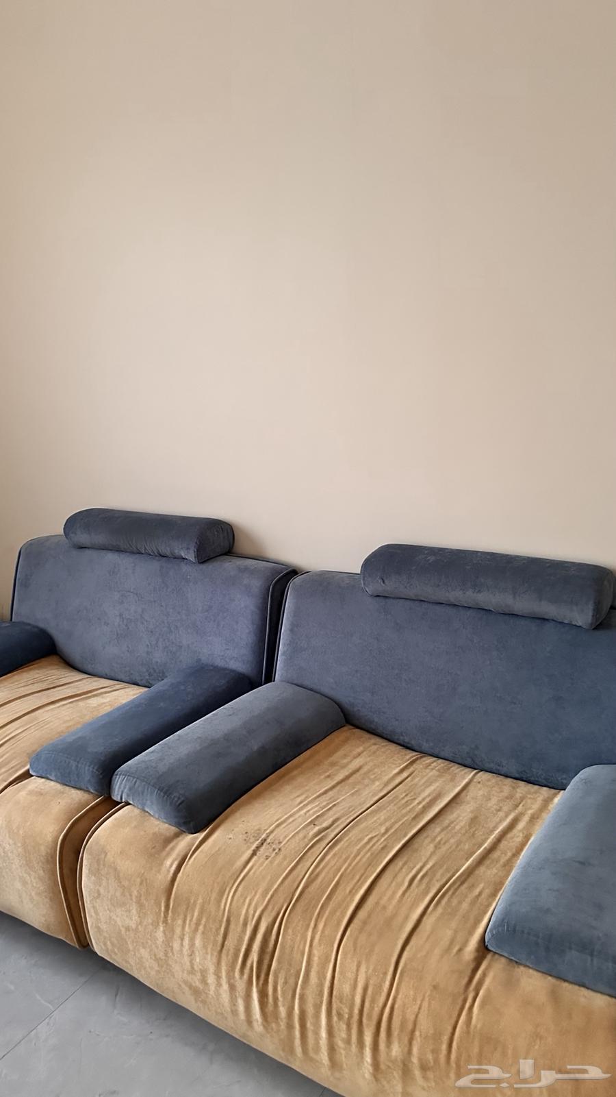 كنب مستخدم يكفي ل 7 اشخاص64470292424961113