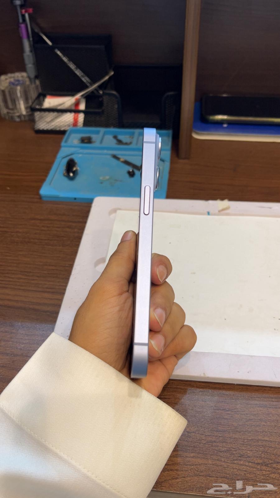 iPhone 13 regular mobile64470154979971113