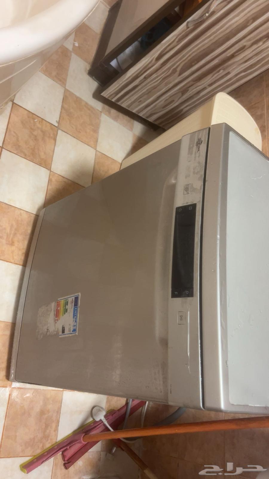 Clean dishwasher, used only a few times, General Supreme 14-place setting64465871194625110