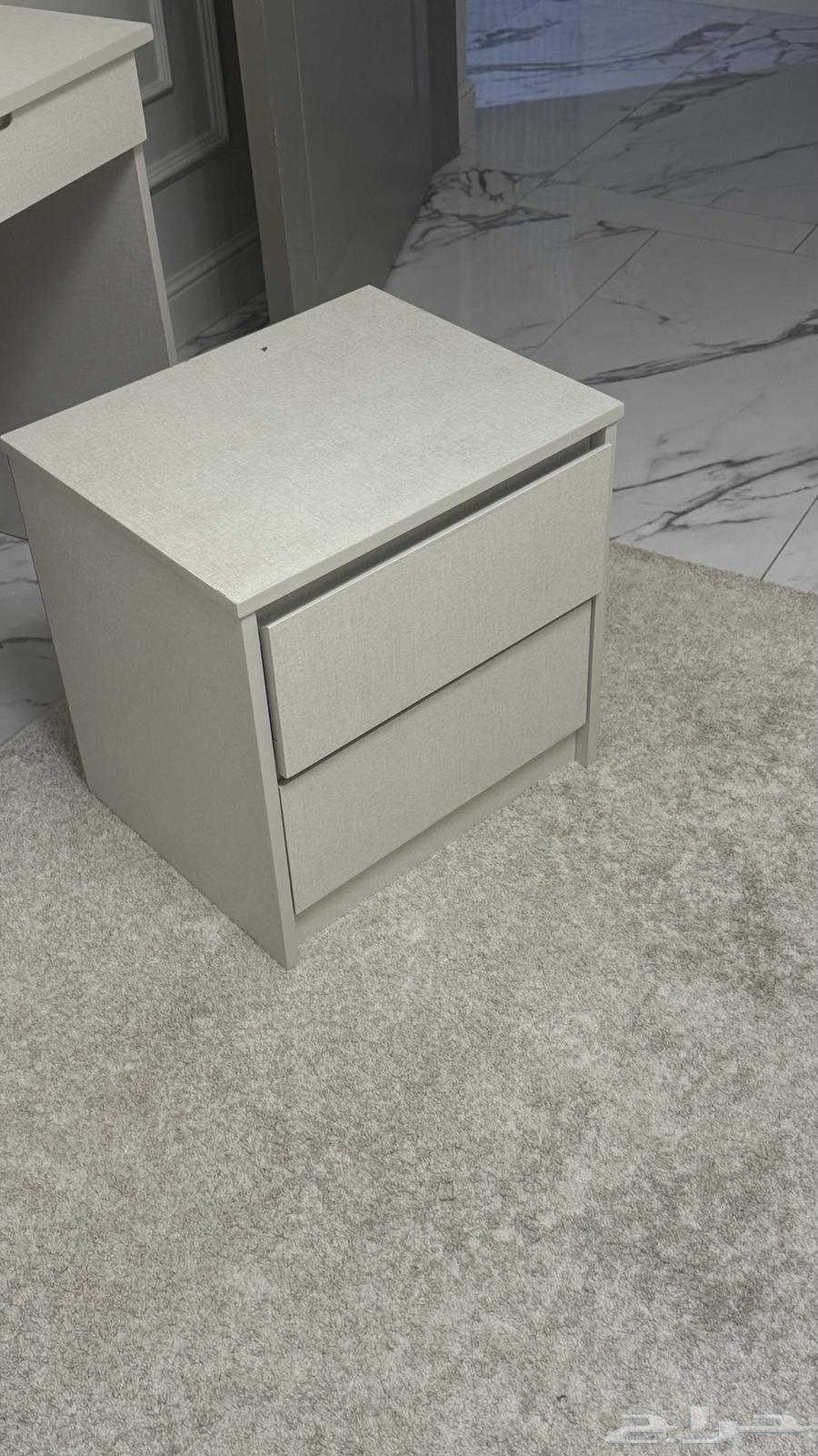 2 new wardrobes that have not been used64468162282369110