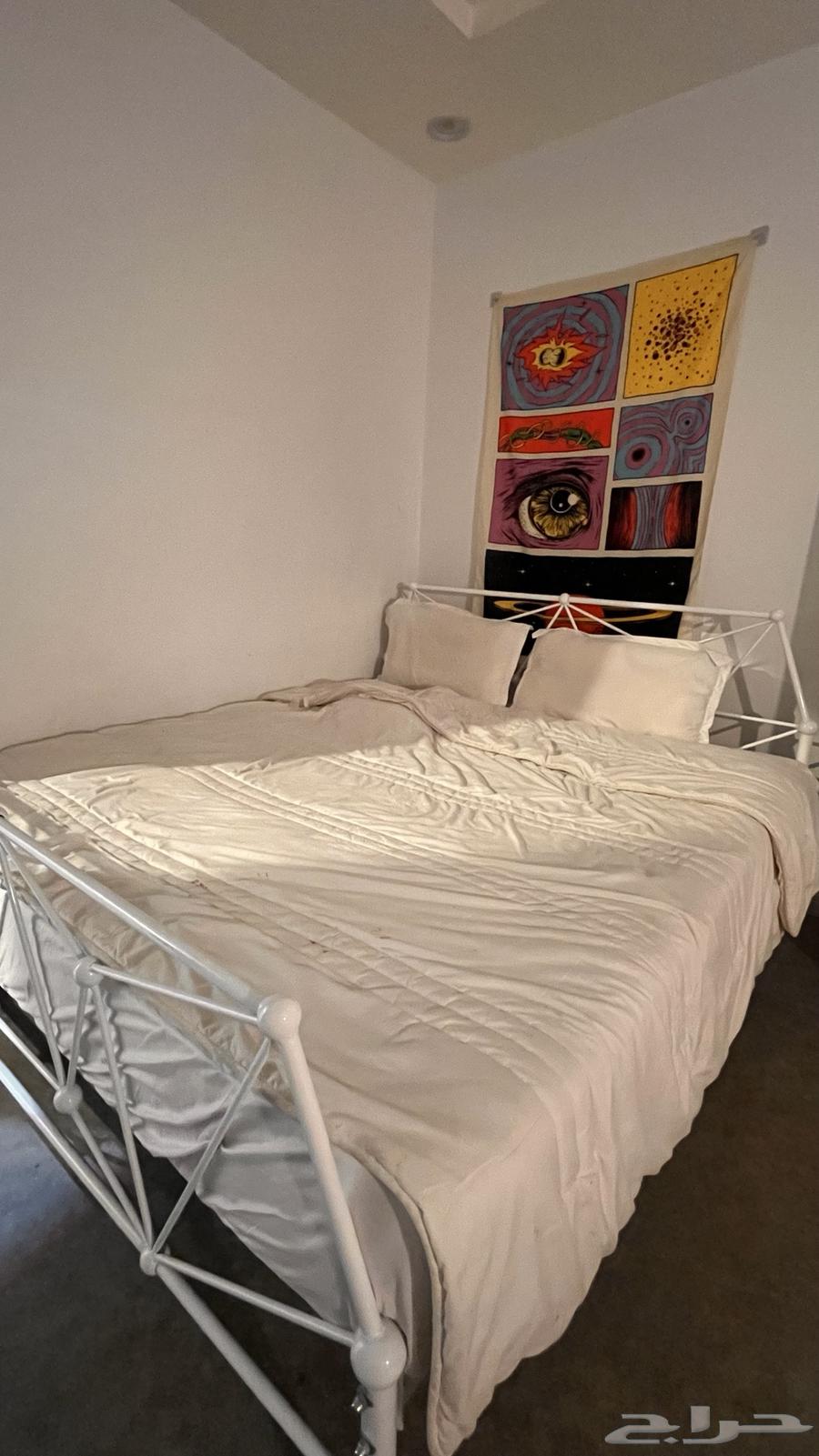 Double bed with its matching dresser, fully purchased for 1800, selling for 160064470869777921111