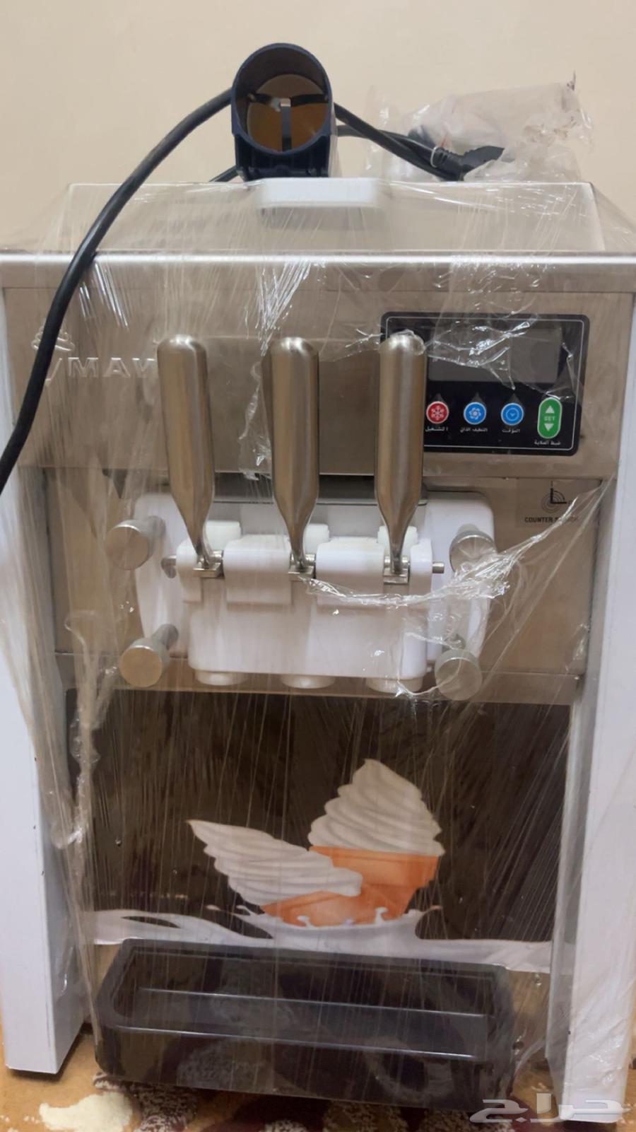 Semi-new ice cream machine, used for only one month, comes with all its accessories64469627494147110