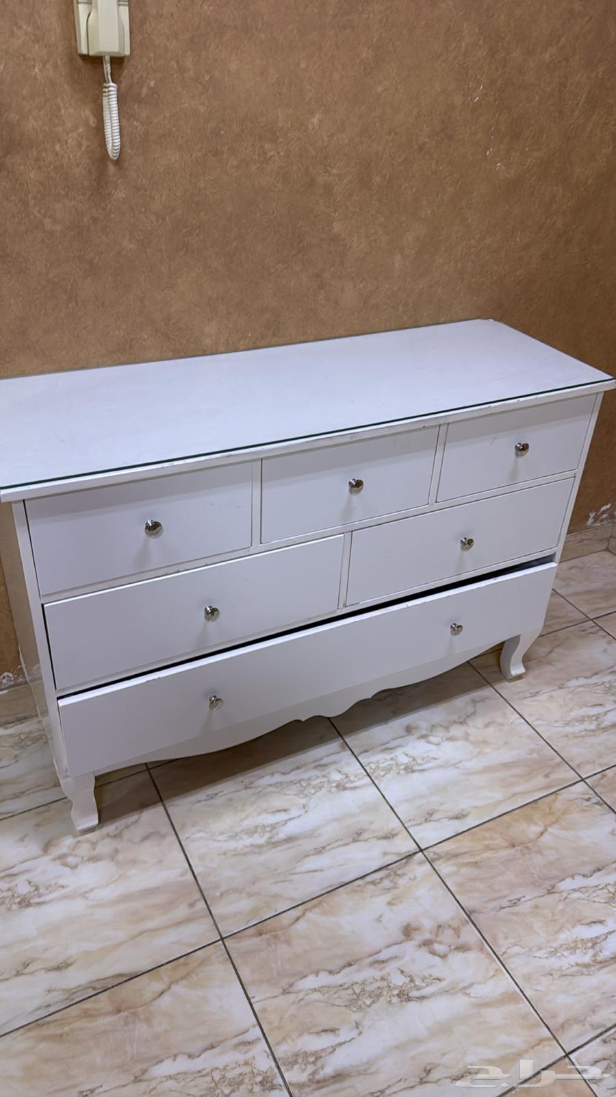 طاولة   مدخل   دروج64469697690243110