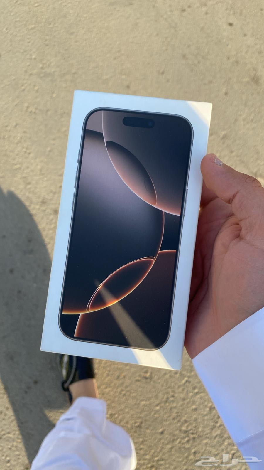 ايفون 16 جديد 128g64465702953859110