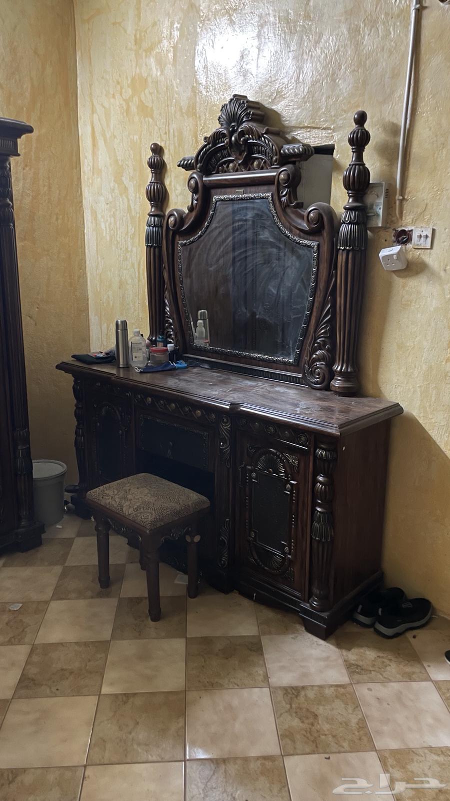 للبيع عرفه خشب كامله نفرين64467690548225110