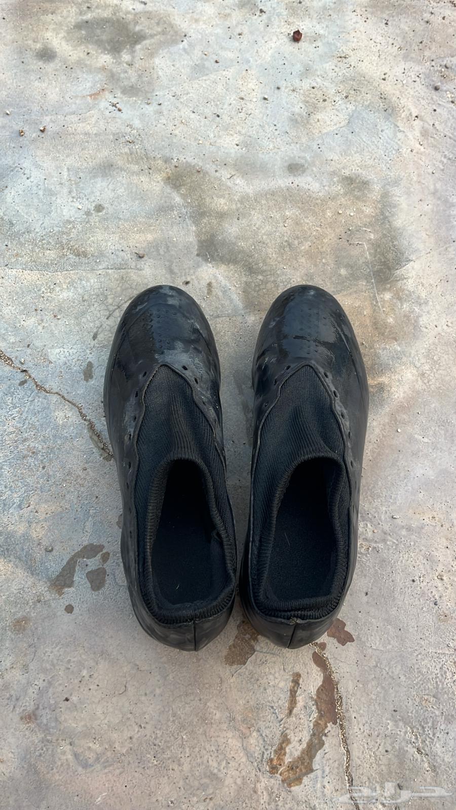 Soccer cleats very light used almost new size 41 first degree studs64465521472131113