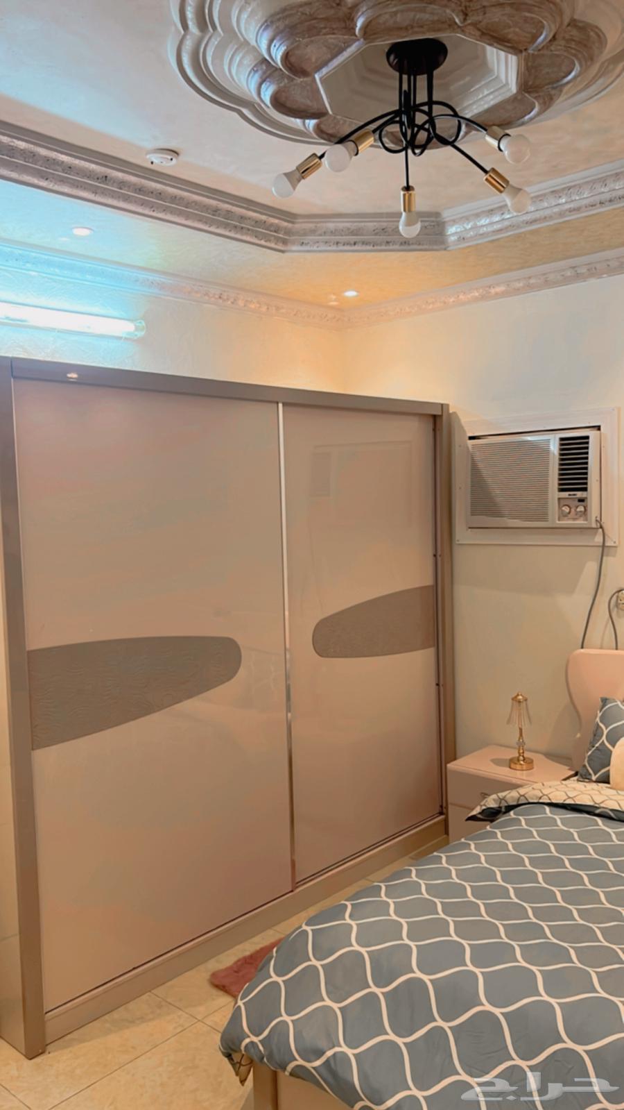 عفش بيت شبه جديد سبب البيع السفر64465099902338114