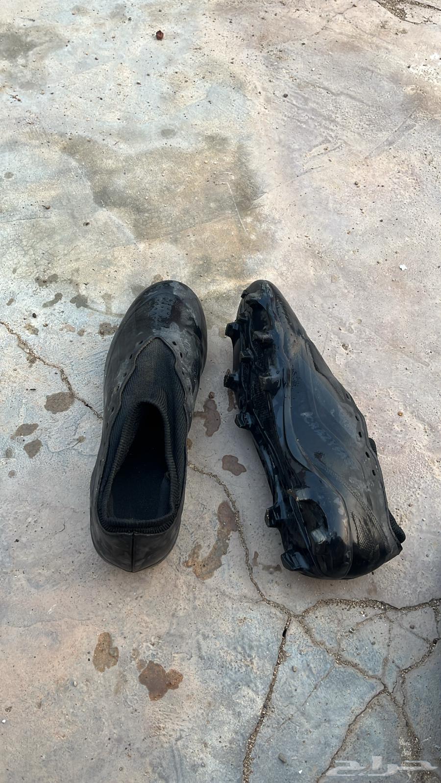 Soccer cleats very light used almost new size 41 first degree studs64465521472131111