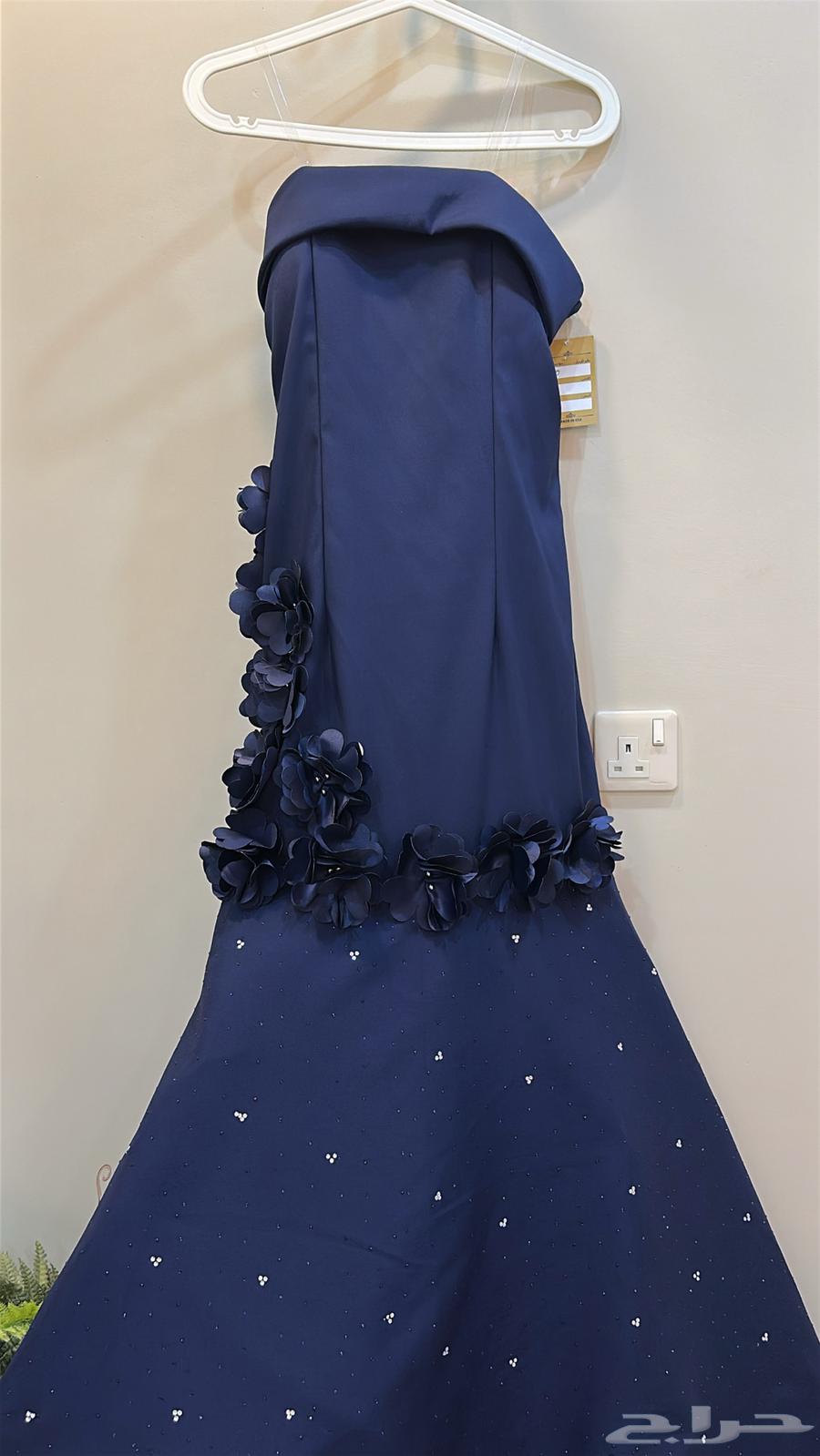 فستان للبيع ب 100 ريال64464576978691110