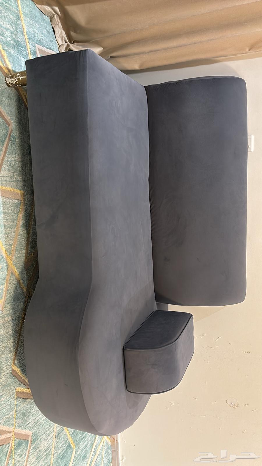 Three new sofa pieces, lightly used for one month64470759417987112