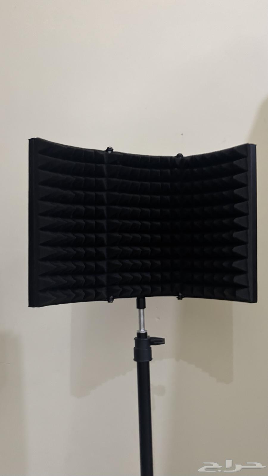 Sound Isolator with Microphone Stand and XLR Cable64469404099074110