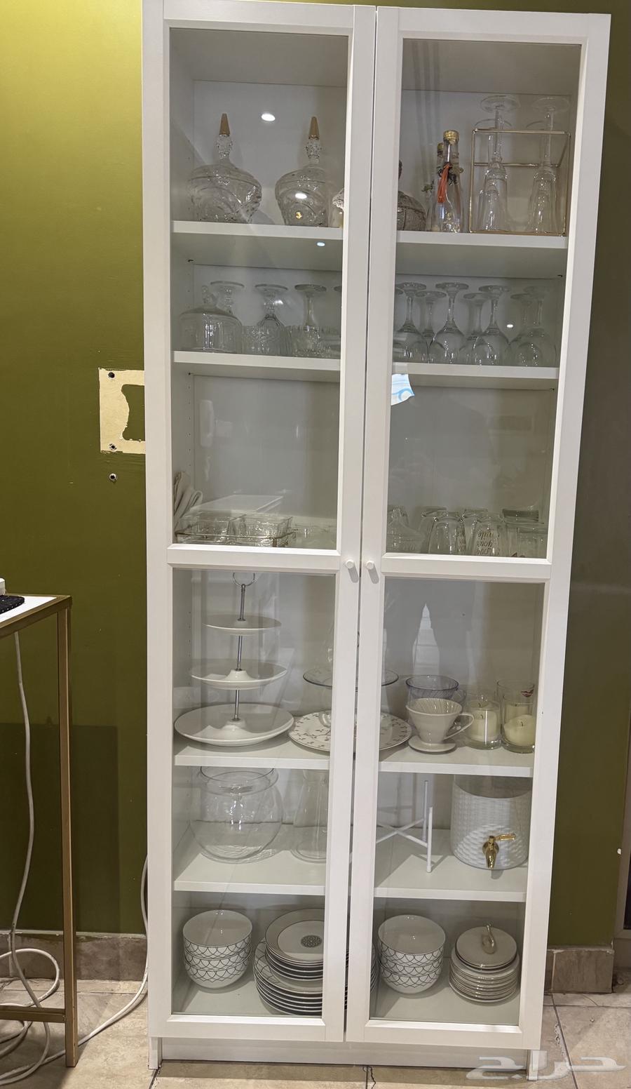 Buffet and heater64466767390594110