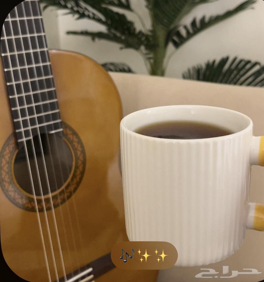 قيتار ياماها C-4064470525549315111