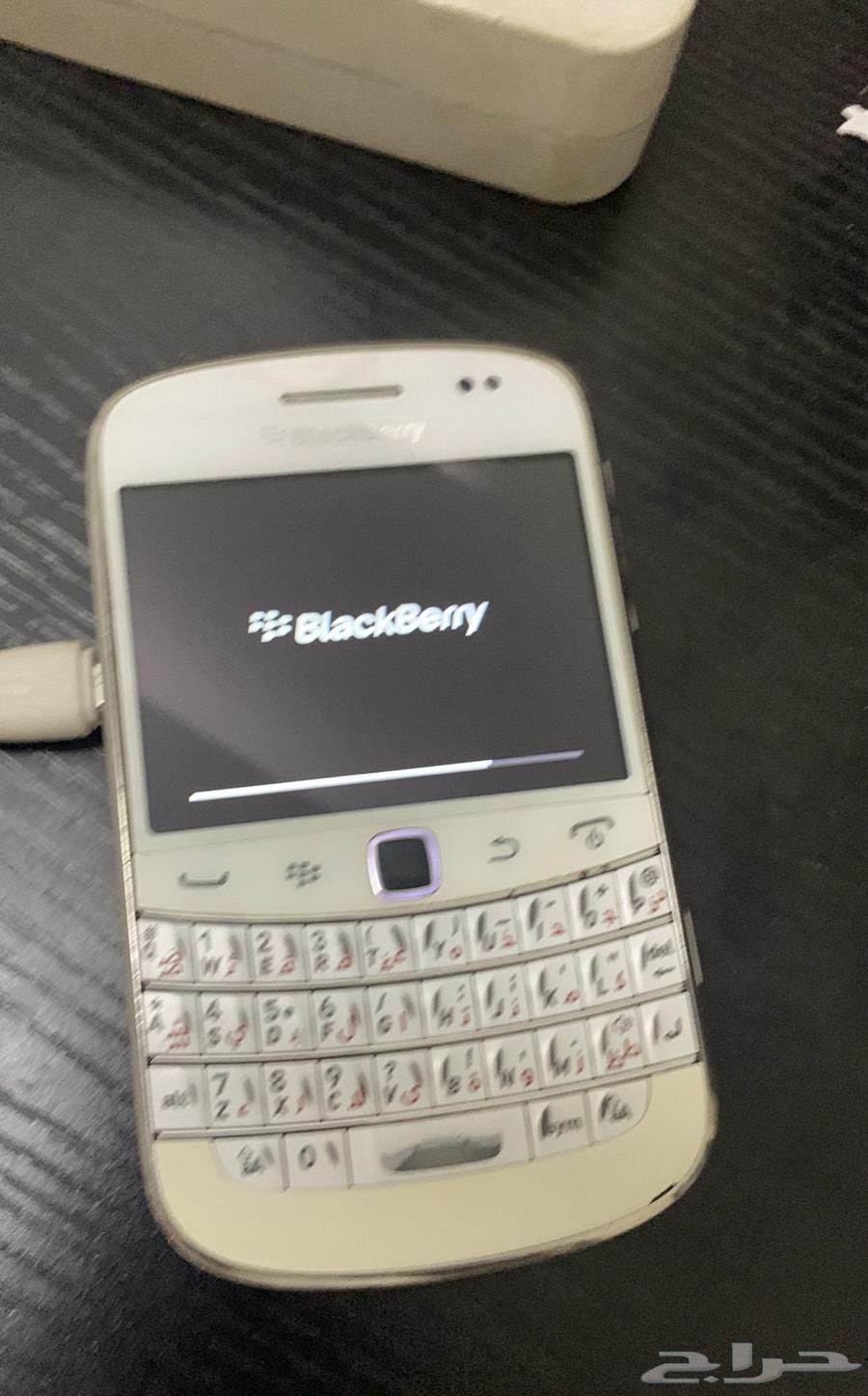 بلاك بيري 9900 ابيض وتورش9800اسود64465170073219110