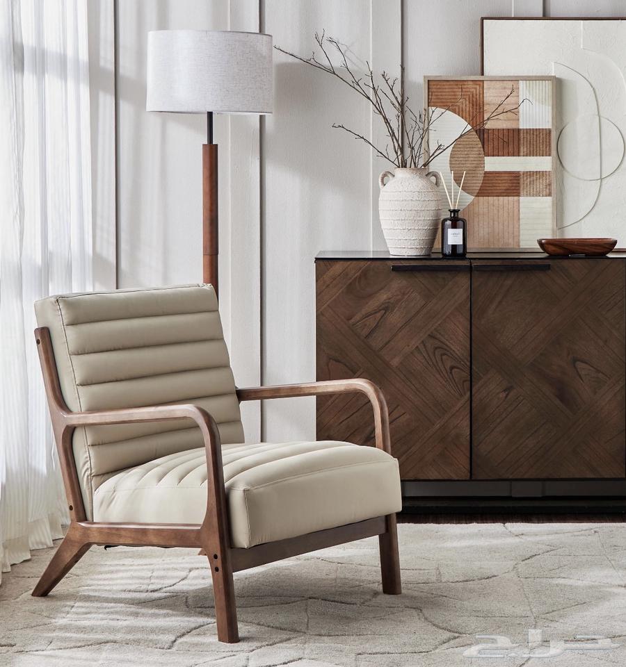 كرسيين جلد بمساند للذراعين   بحالة جديدة64466684176003110