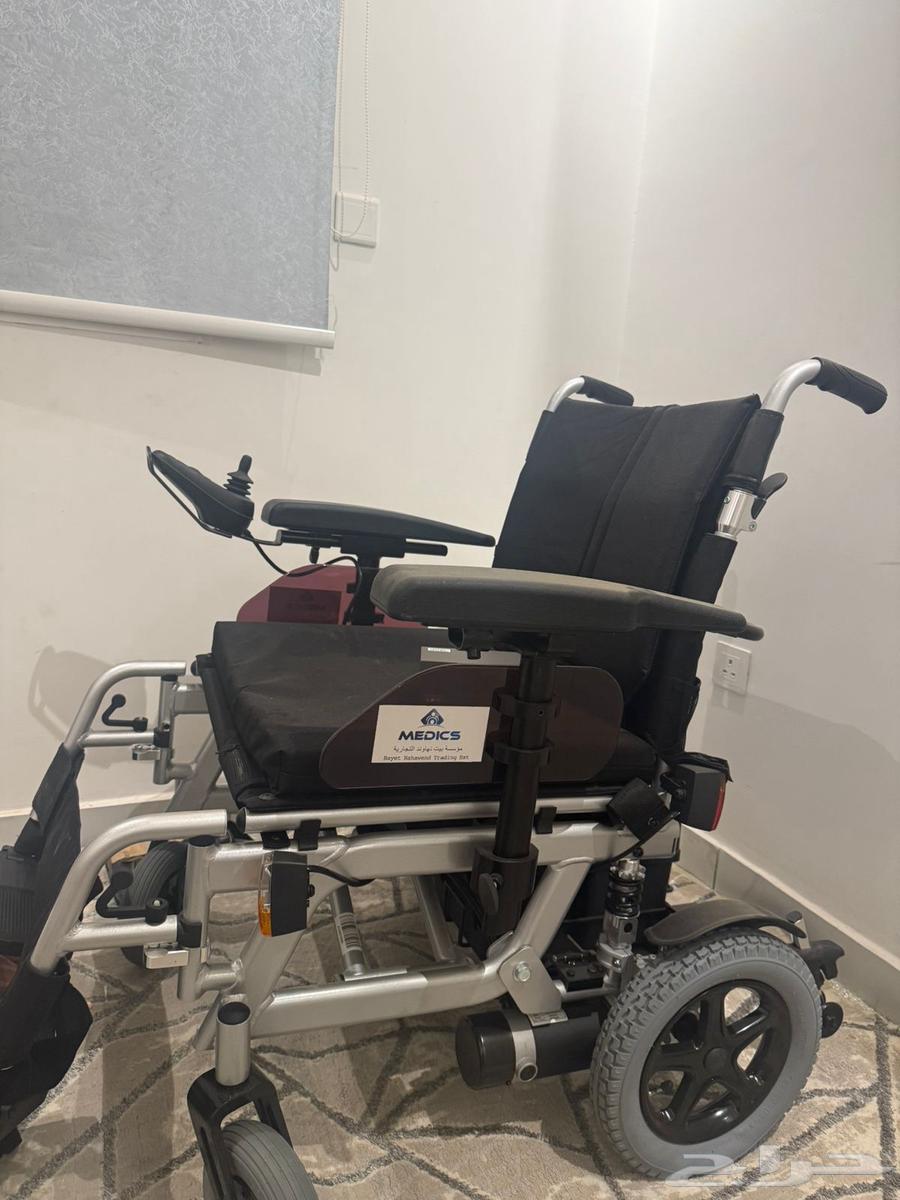 كرسي كهربائي بمواصفات عاليه جديد لم يستخدم64468920454145110