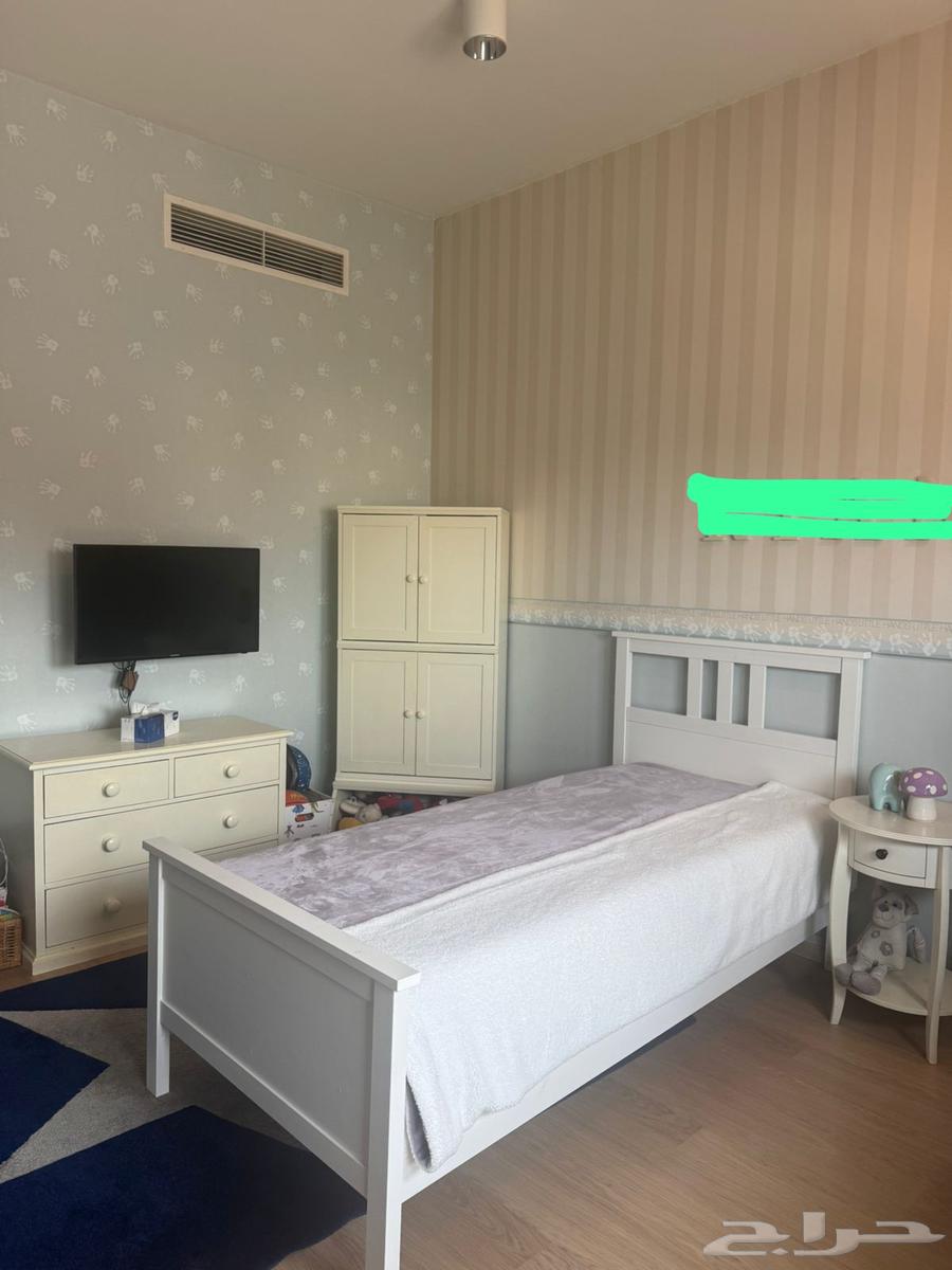 Children's room, large wardrobe, sofa64466808669825111