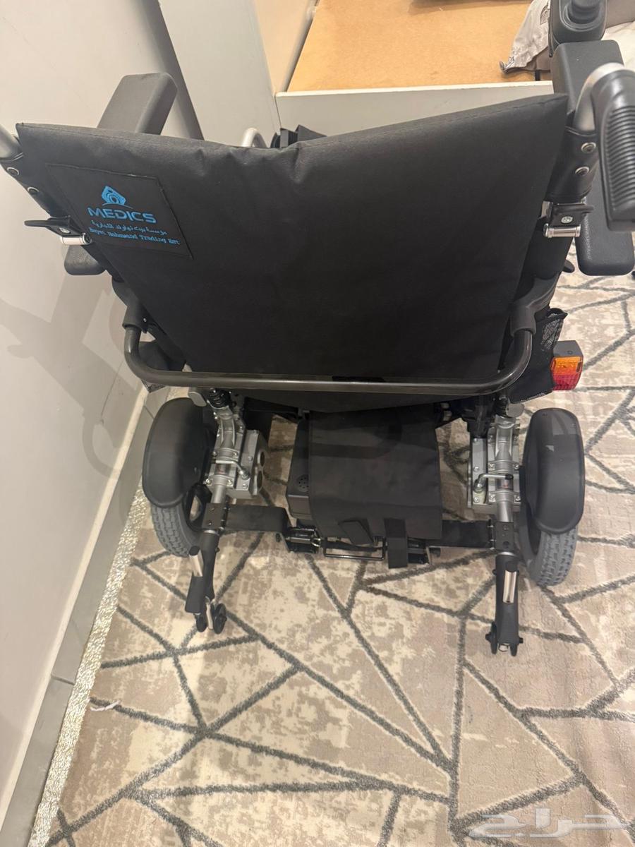 كرسي كهربائي بمواصفات عاليه جديد لم يستخدم64468920454145112
