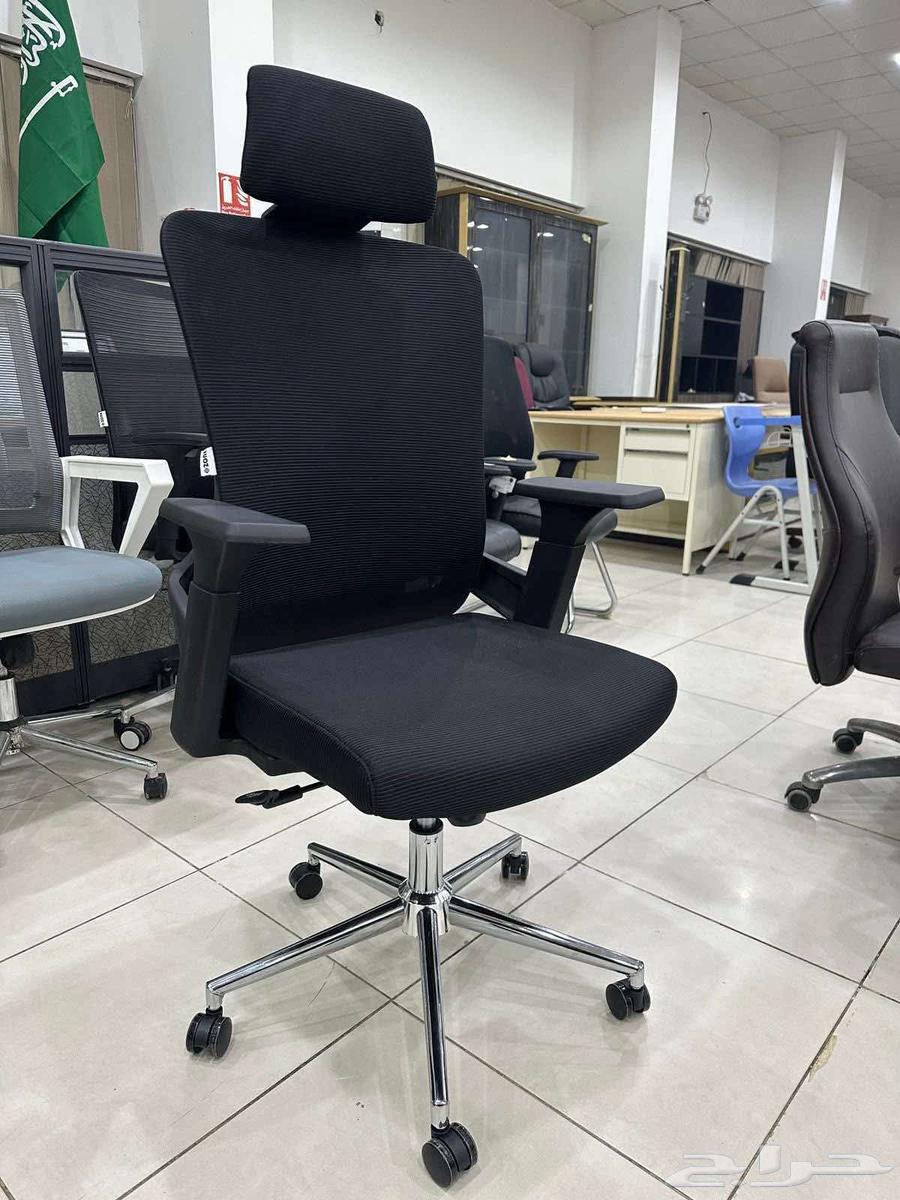 Comfortable office chair with mesh design and metal base64465240348929114