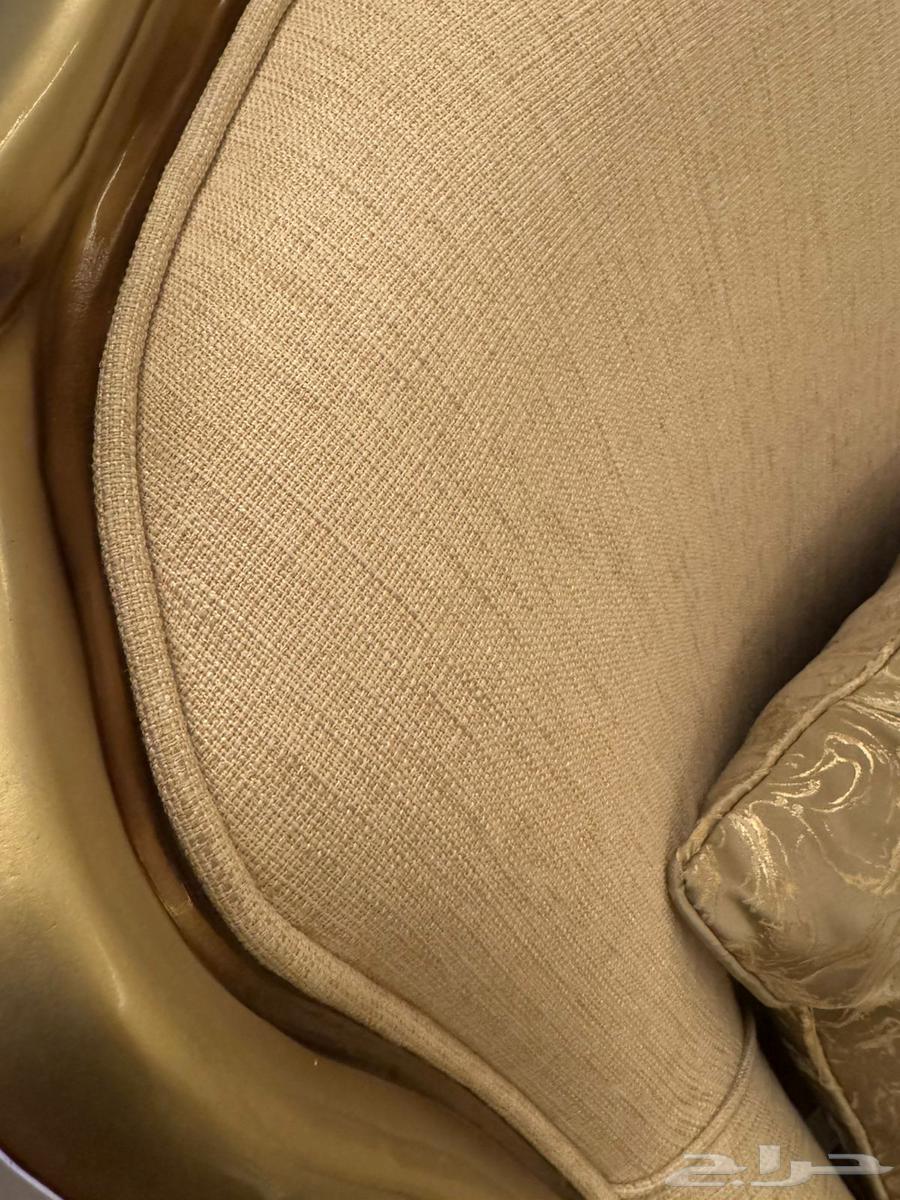 طقم كنب كلاسيكي نظيف شبه جديد64468259848577113