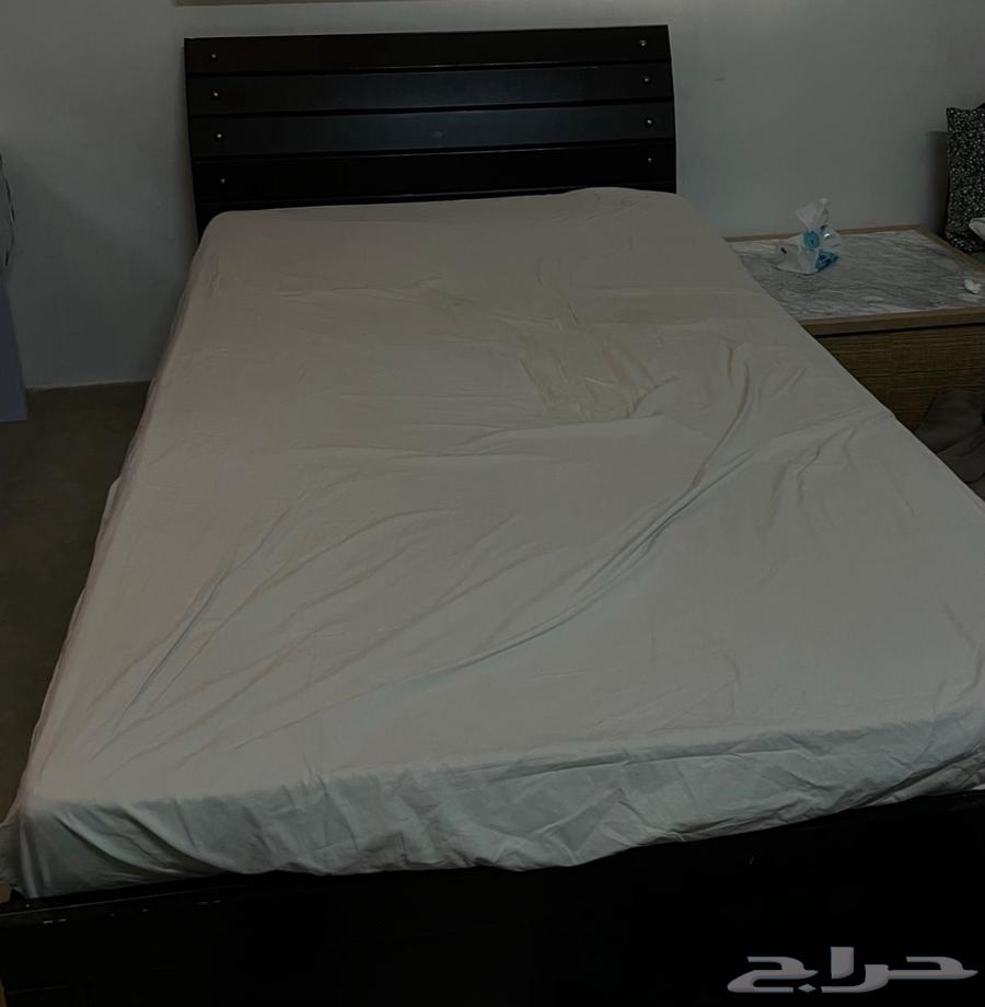 Bed with three mattresses, light use64468439972483112