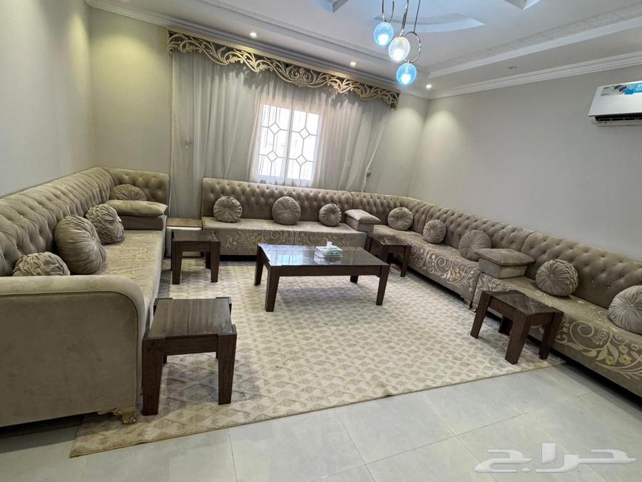 Used sofas and tables for sale, price 250064470292441218114