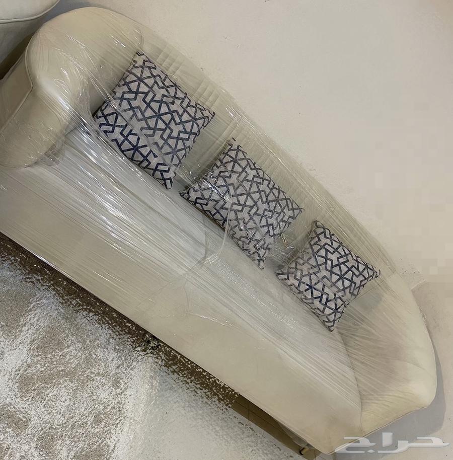 قطعتين كنب جديدة ممتازة لم تستخدم للبيع بسعر مميز64464619156353110