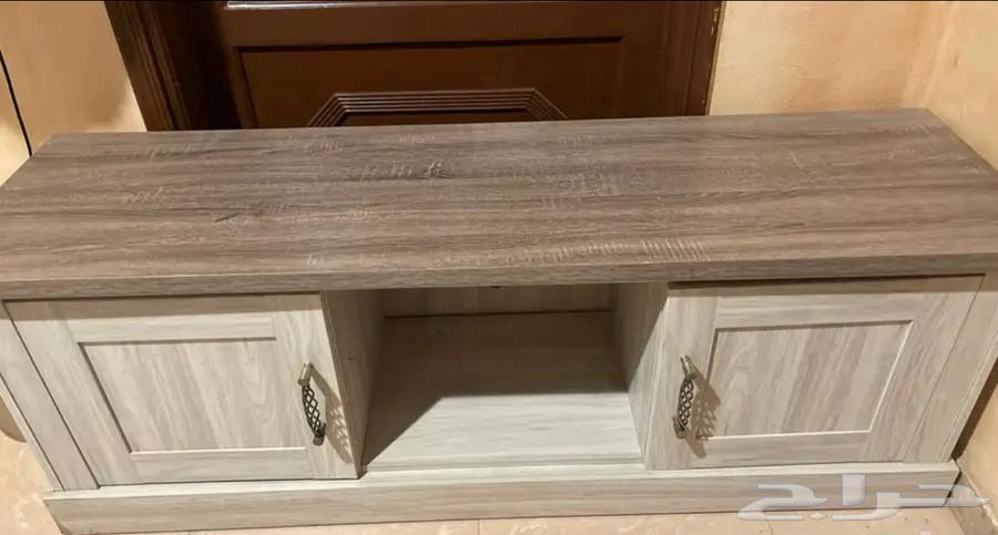 Tables and Cabinet64468936327297112